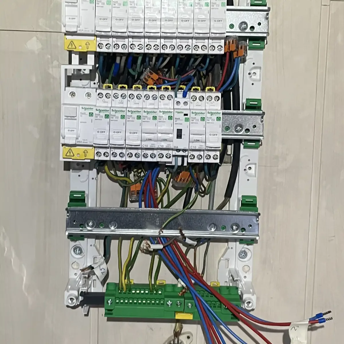 Diagnostic électrique obligatoire : vente et location